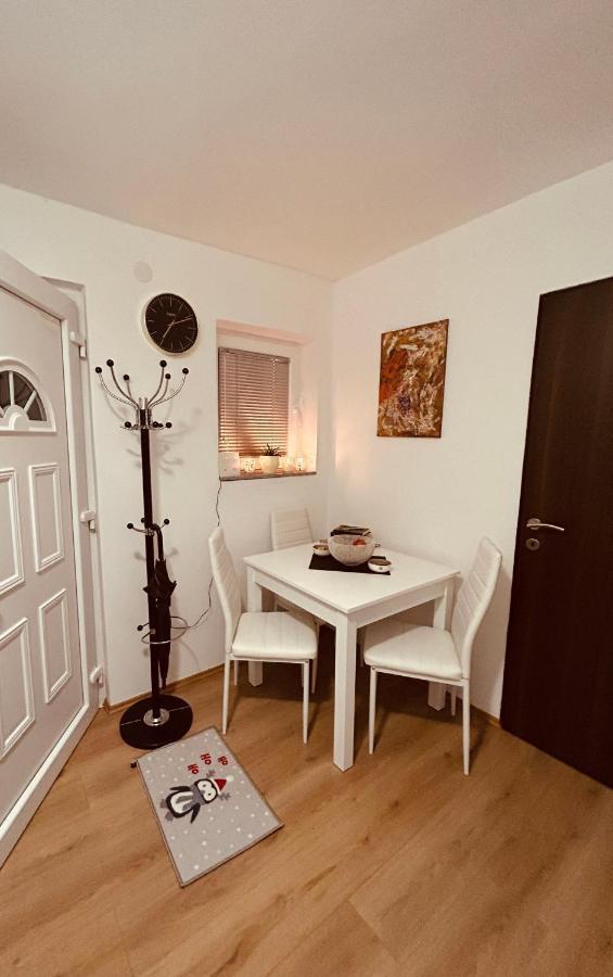 Apartment In Time Sesvete Exterior photo